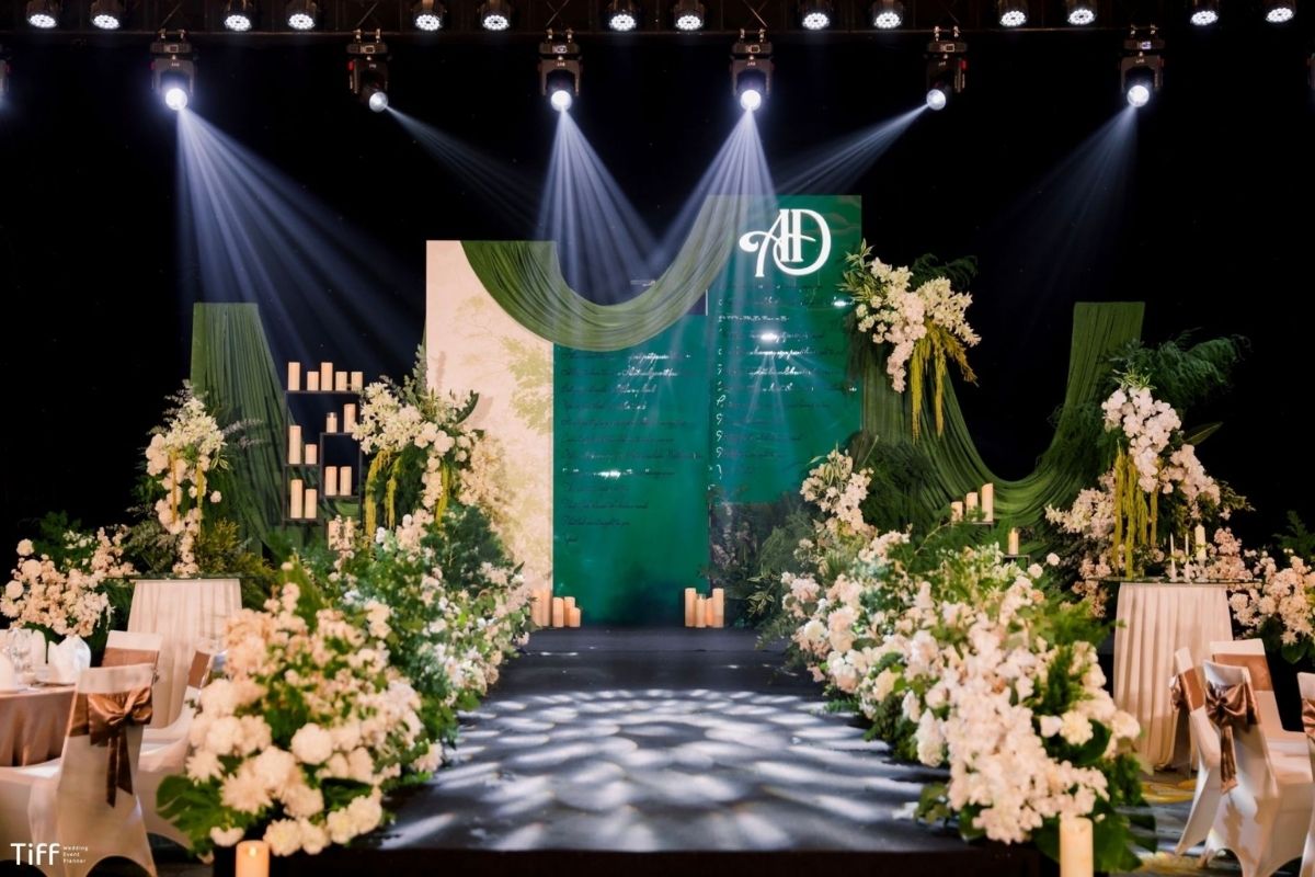 Trang trí tiệc cưới Minh Anh & Xuân Đức tại Meliá Hanoi (Ảnh: TIFF)