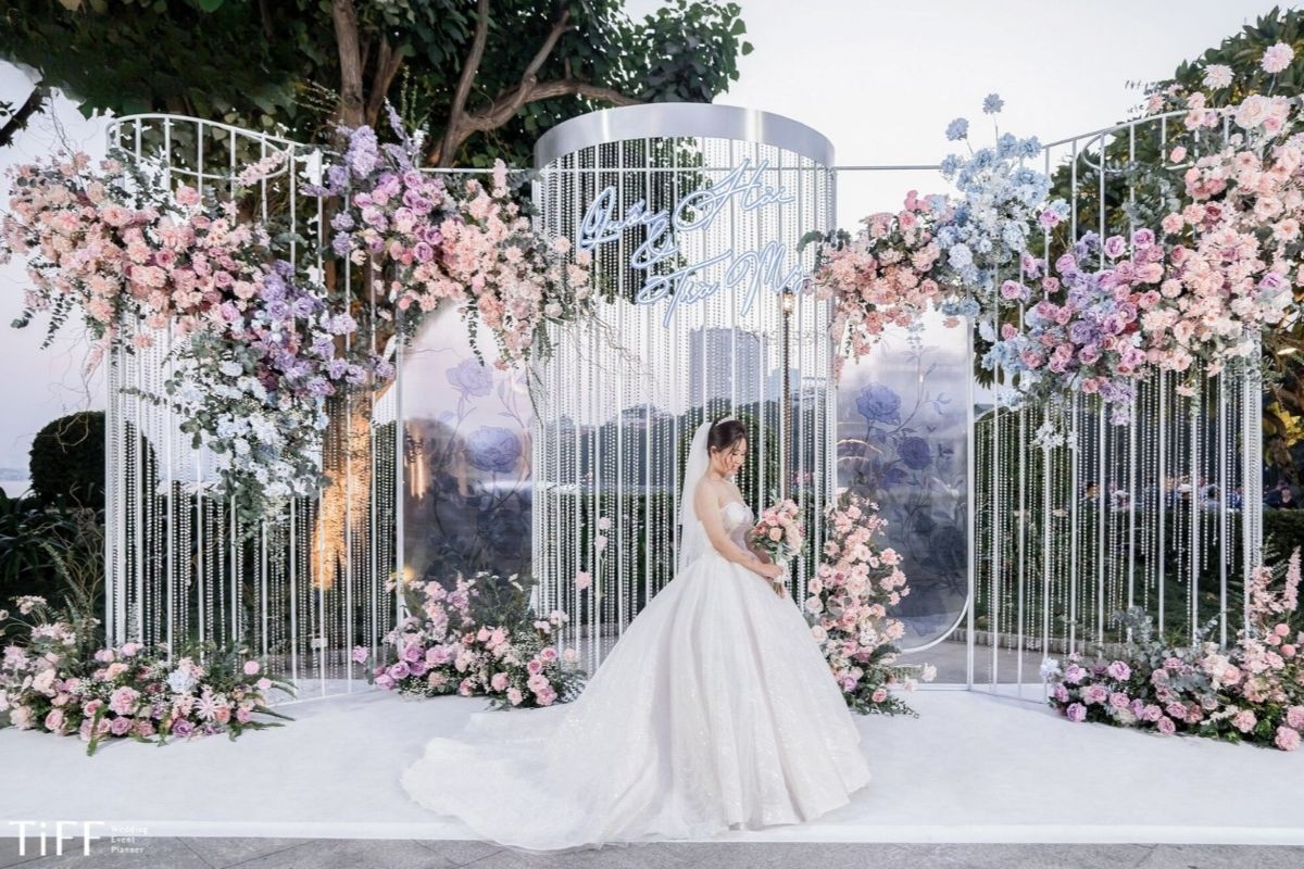 Trang trí tiệc cưới Quốc Hải & Trà My tại Star Palace Sen Hồ Tây (Ảnh: TIFF)