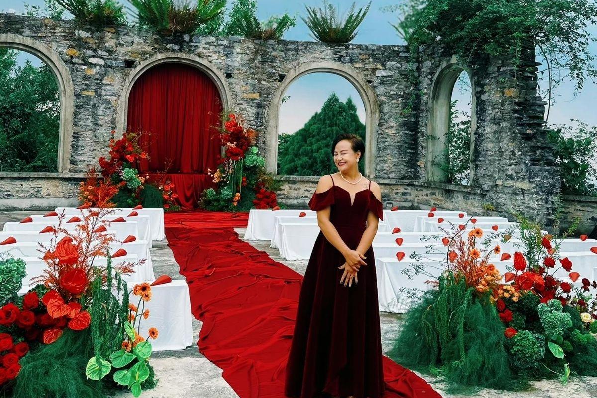 MC Chu Thu Thảo là một trong những nữ MC hiếm hoi tại Hà Nội sở hữu khả năng dẫn song ngữ Việt - Anh mượt mà. (ẢNH: Sưu tầm)