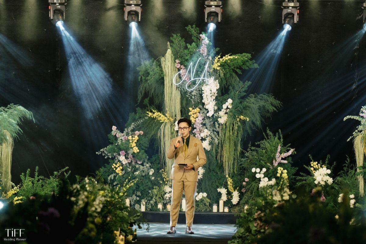 MC Minh Hiếu là một trong những gương mặt mới nổi bật tại thị trường MC cưới Hà Nội. (ẢNH: TIFF)