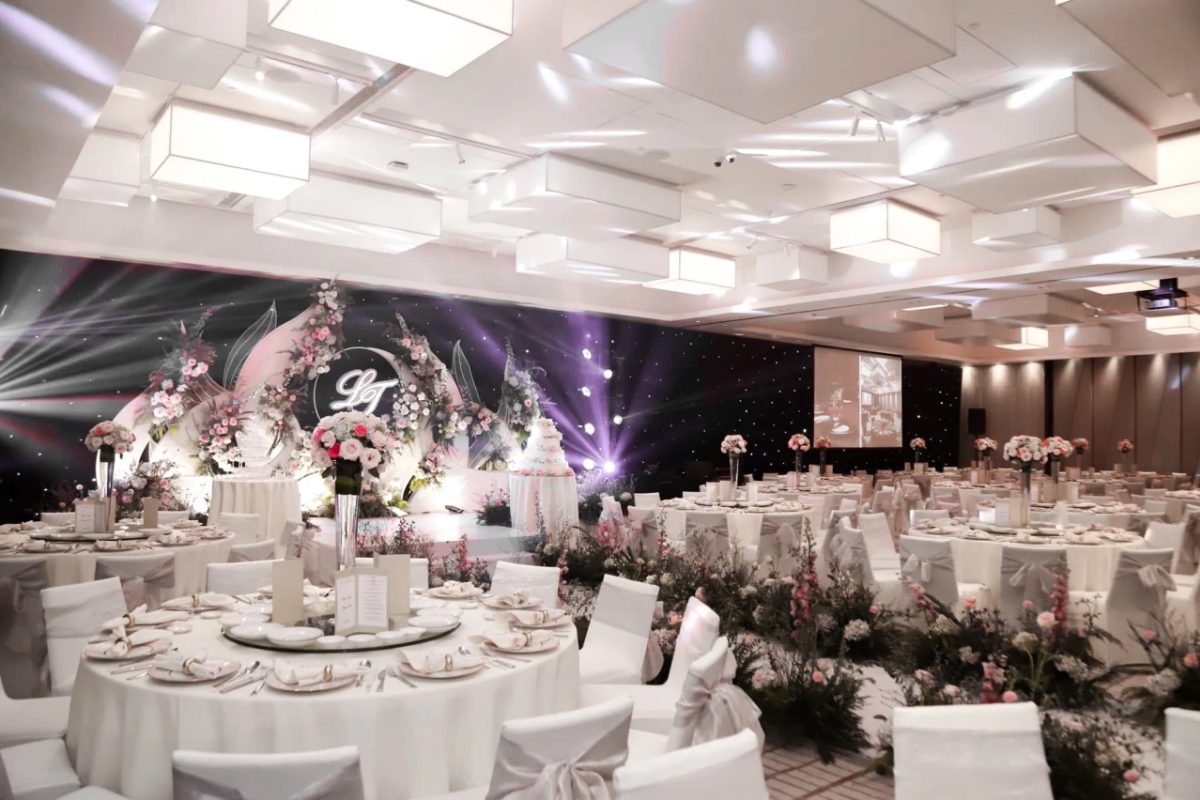 Không gian tiệc cưới sang trọng tại New World Saigon Hotel, phù hợp với các tiệc cưới hoành tráng. (Ảnh: Sưu tầm) 