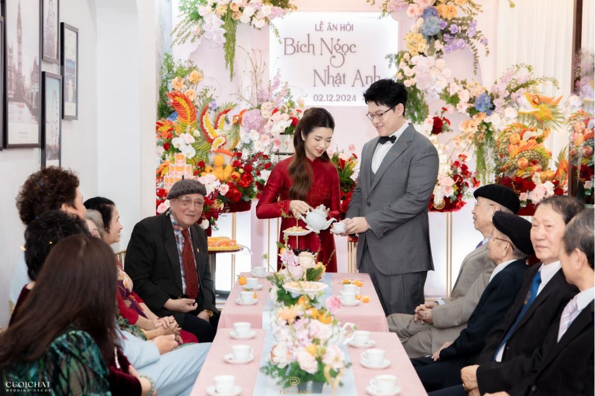 Lời phát biểu Lễ Dạm Ngõ cần thân mật, cởi mở nhưng vẫn giữ được sự lễ nghi, trang trọng. (Ảnh: TIFF)