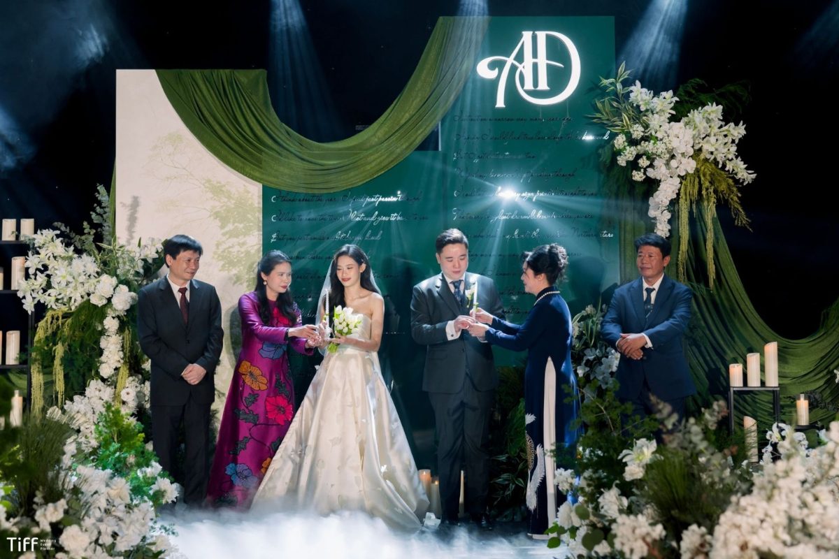 Trong không gian tiệc cưới, lời phát biểu cần ngắn gọn, trang trọng.(Ảnh: TIFF)