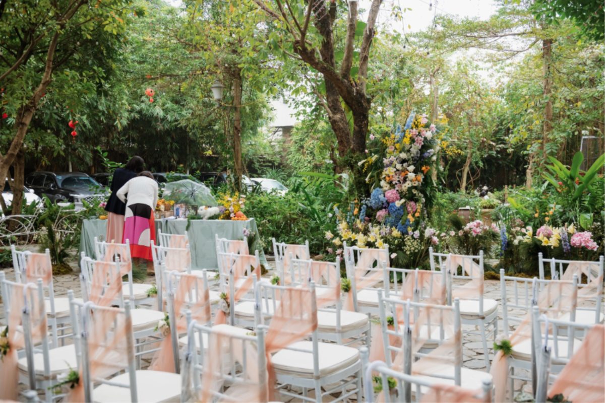 Không gian tiệc cưới sang trọng tại Tổ hợp Công Viên Nhỏ với bàn tiệc được bày biện tinh tế theo gói Kim Cương, Pha Lê và Thủy Tinh. (Ảnh: TIFF.vn)