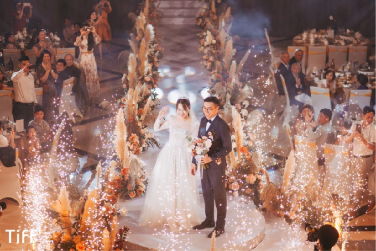 Vị trí thuận tiện tại Quận 1 giúp khách mời dễ dàng di chuyển đến các trung tâm tiệc cưới. (Ảnh: TIFF.vn) 