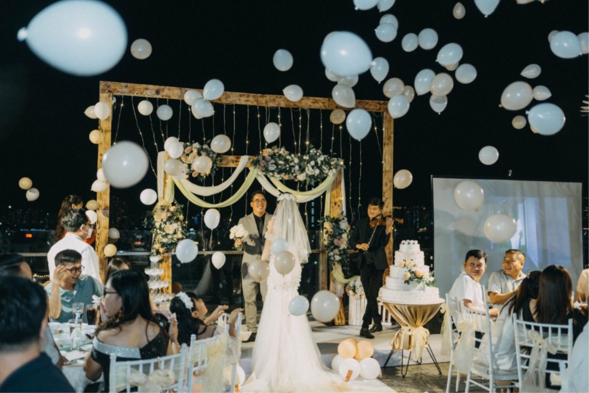 Không gian tiệc cưới EdenStar Saigon trang trí lãng mạn. (Ảnh: Sưu tầm)