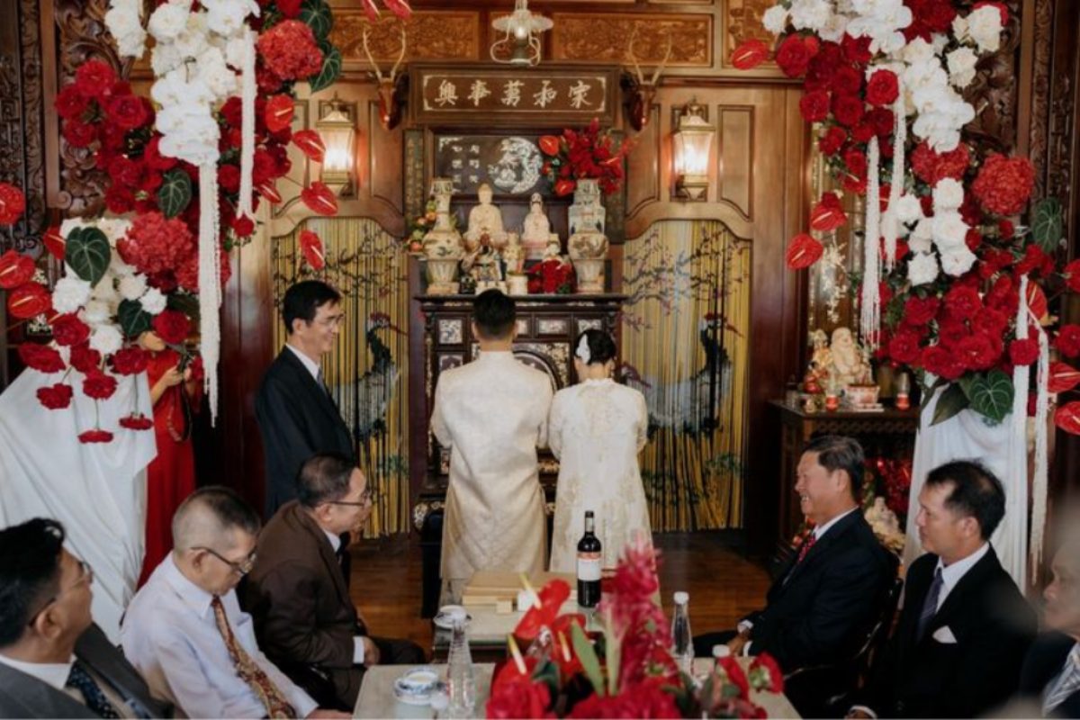 Bàn thờ gia tiên phong cách hiện đại. (Ảnh:Sưu tầm) 