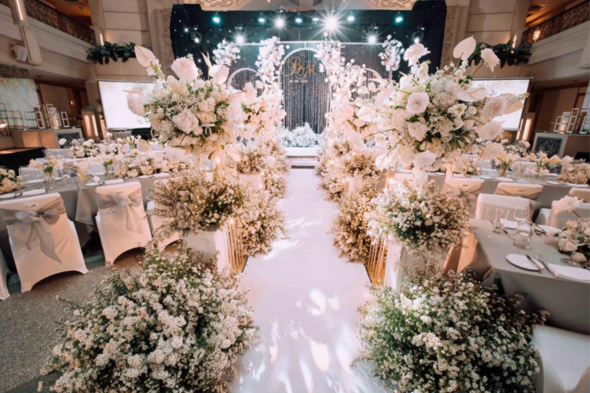 Tiệc cưới sang trọng tại Renaissance Riverside Saigon, không gian tiệc cưới hướng sông đẹp. (Ảnh: Sưu tầm) 