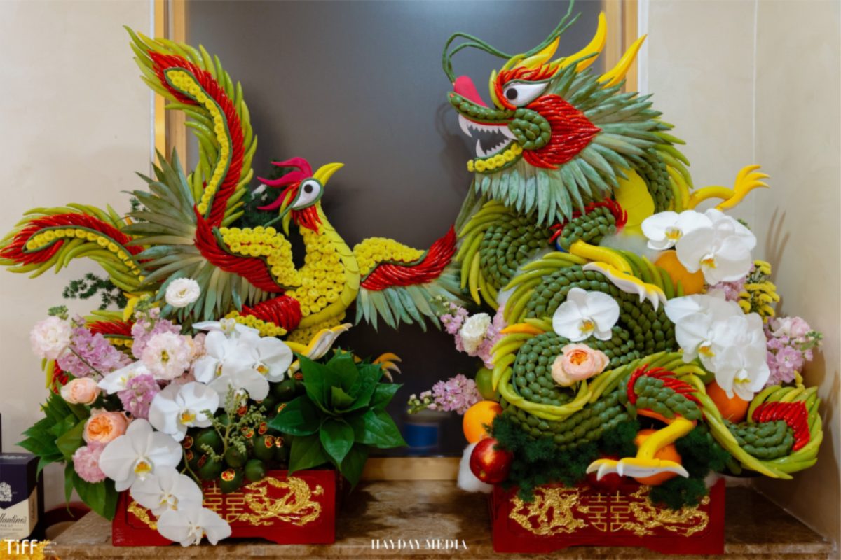 Danh sách lễ vật cho mâm quả cưới miền Tây bao gồm trầu cau, bánh phu thê, và các món lễ vật truyền thống. (Ảnh: TIFF.vn)