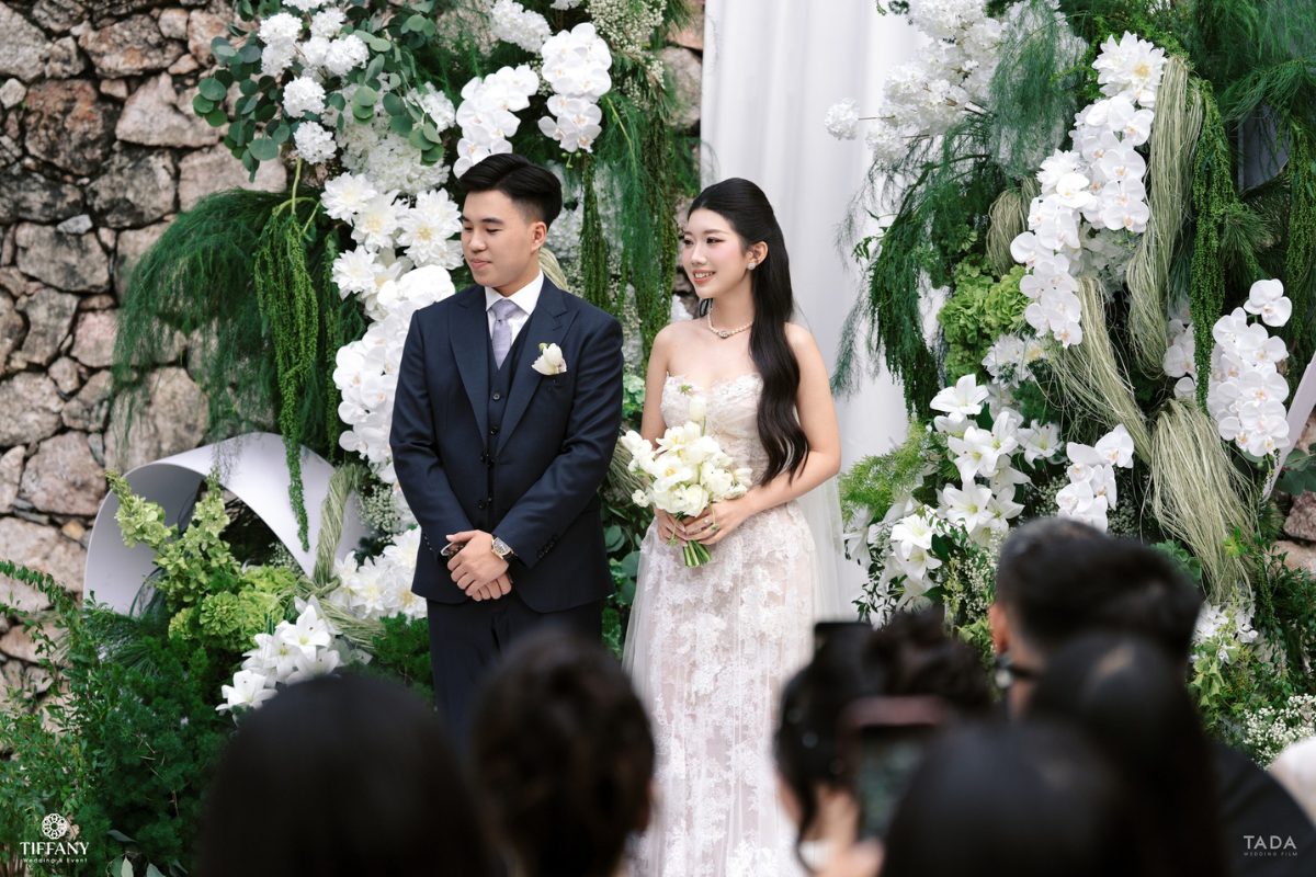 Kiểm tra trực tiếp địa điểm và chất lượng dịch vụ trước khi chốt địa điểm tổ chức tiệc cưới (Ảnh: TIFF.vn)