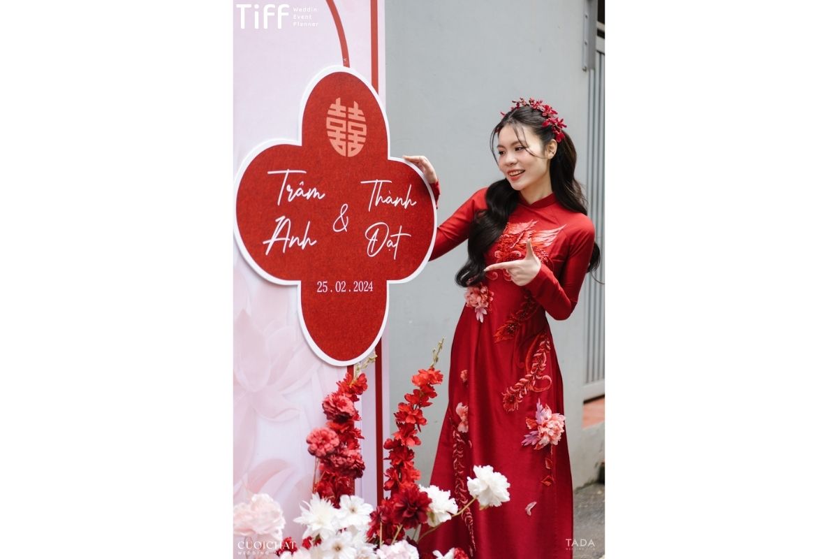 Cặp đôi ưa tinh tế chuộng gam sáng với điểm nhấn nhẹ nhàng (Ảnh: TIFF)