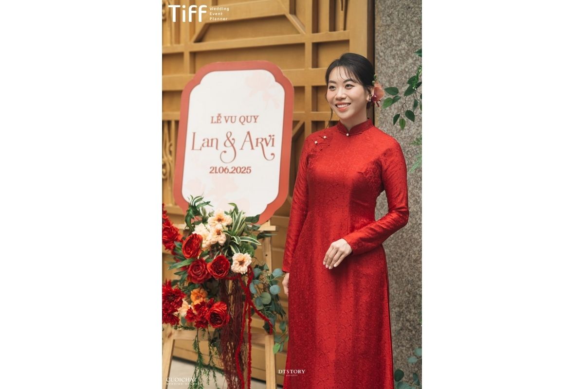 Concept đỏ truyền thống rượu vang hay xanh đậm tạo vẻ trang trọng (Ảnh: TIFF)