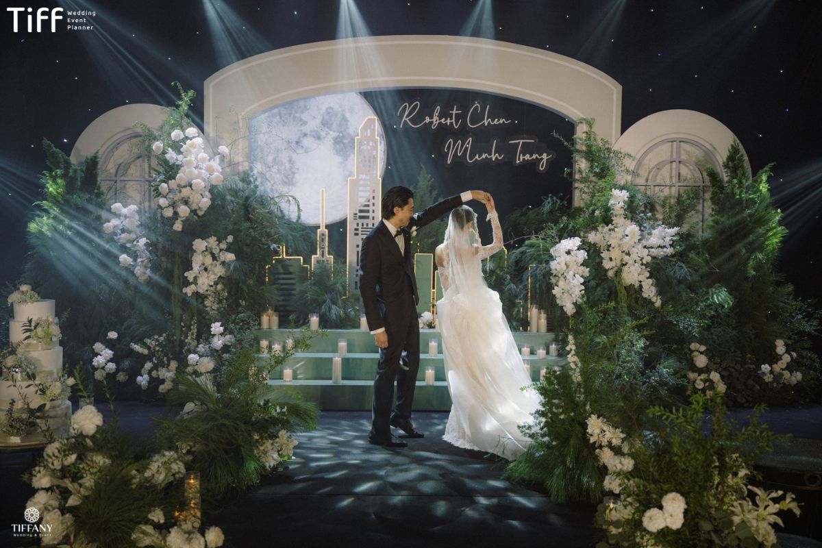 Dịch vụ chuyên nghiệp giúp cặp đôi yên tâm trong ngày cưới (ẢNH: TIFF)