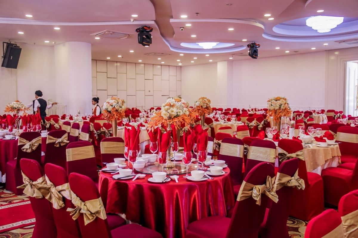 Kalina được nhắc trong nhóm nhà hàng Tân Phú được khách hàng đánh giá cao với phong cách hiện đại, chỉn chu (Ảnh: Sưu tầm)