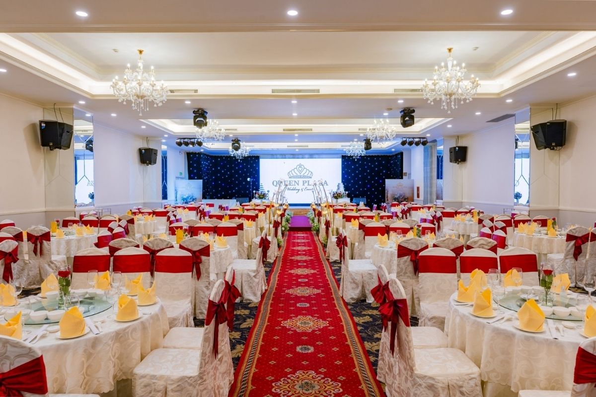 Phong cách sang trọng phù hợp với cặp đôi muốn không gian hoành tráng chỉn chu (Ảnh: Sưu tầm)