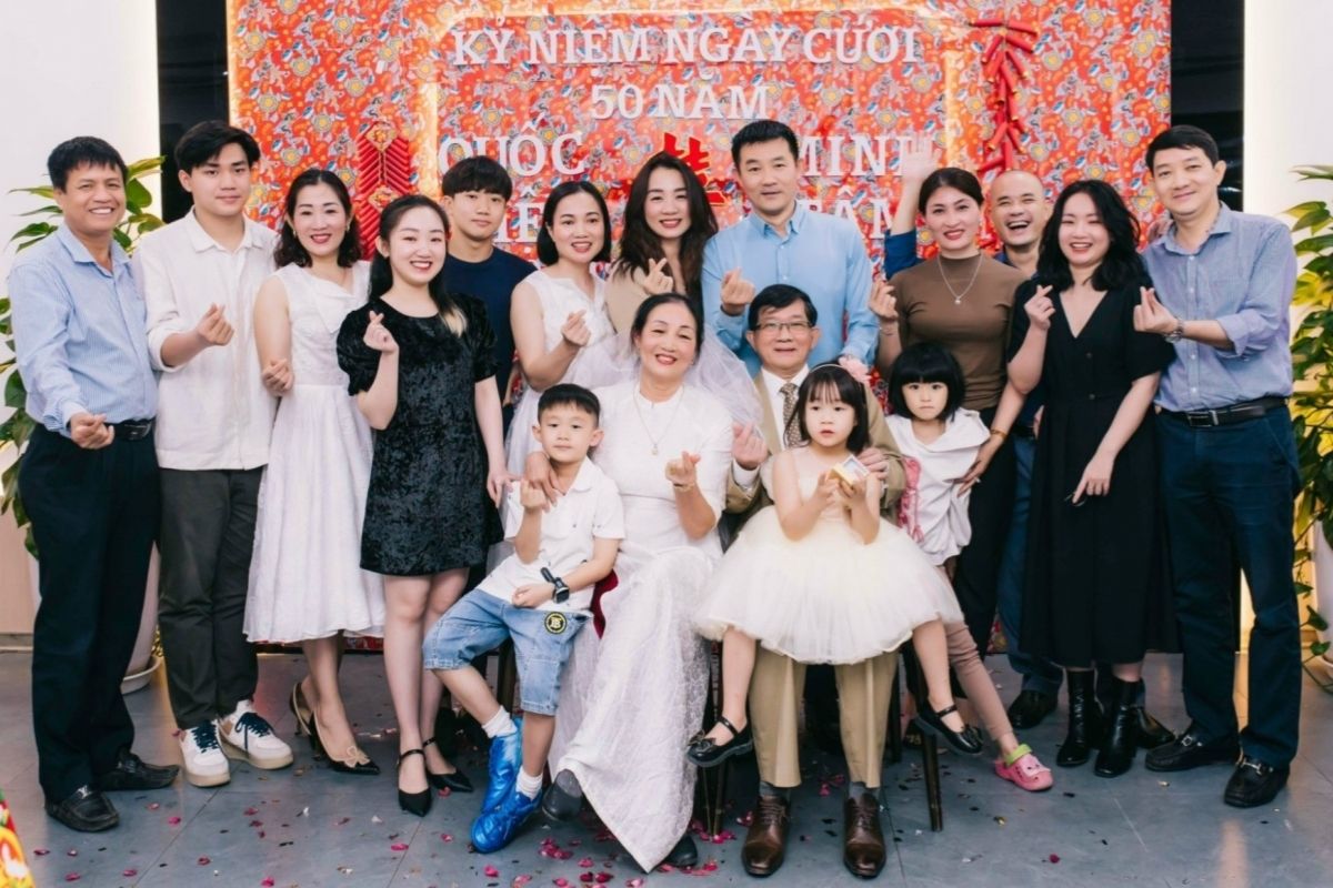 Năm mươi năm hôn nhân quý giá như vàng (Ảnh: Sưu tầm)