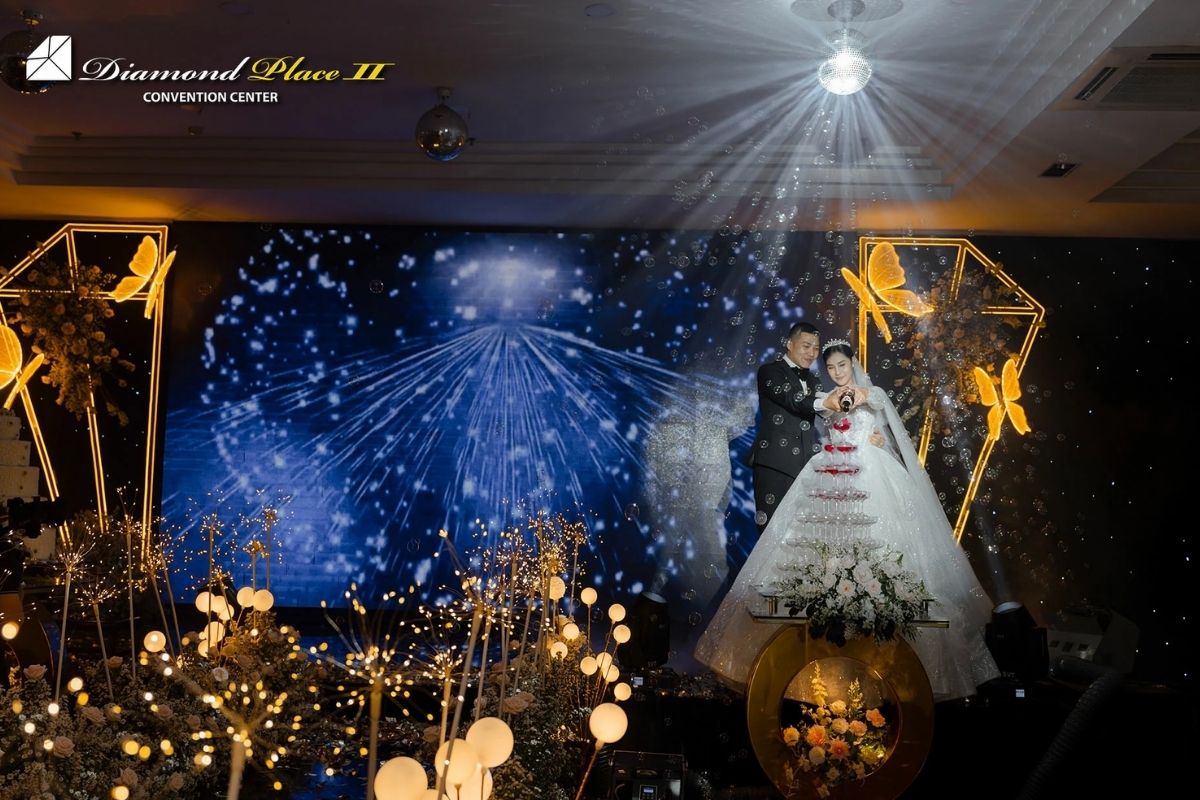 Thiết kế tinh tế giúp không gian cưới thêm phần nổi bật và cuốn hút (Ảnh: Sưu tầm)