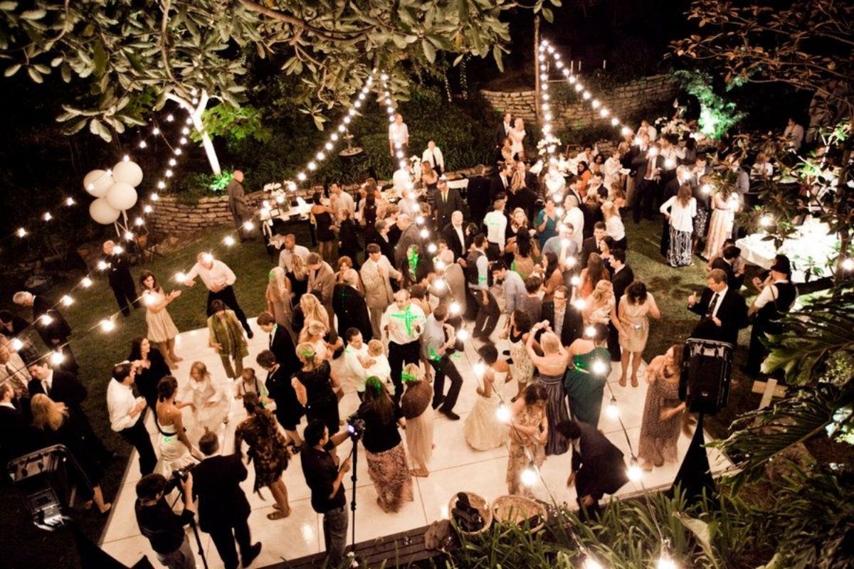 Tiệc sau đám cưới chill kéo dài niềm vui một cách nhẹ nhàng (Ảnh: Sưu tầm)