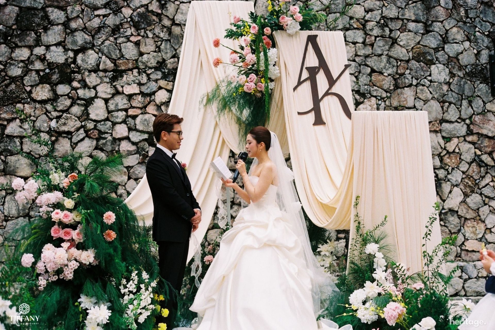 trang-tri-tiec-cuoi-chau-anh-vinh-khai-tai-sheraton-hanoi-hotel