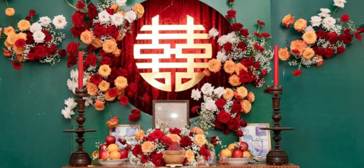 mẫu trang trí bàn thờ gia tiên đám cưới
