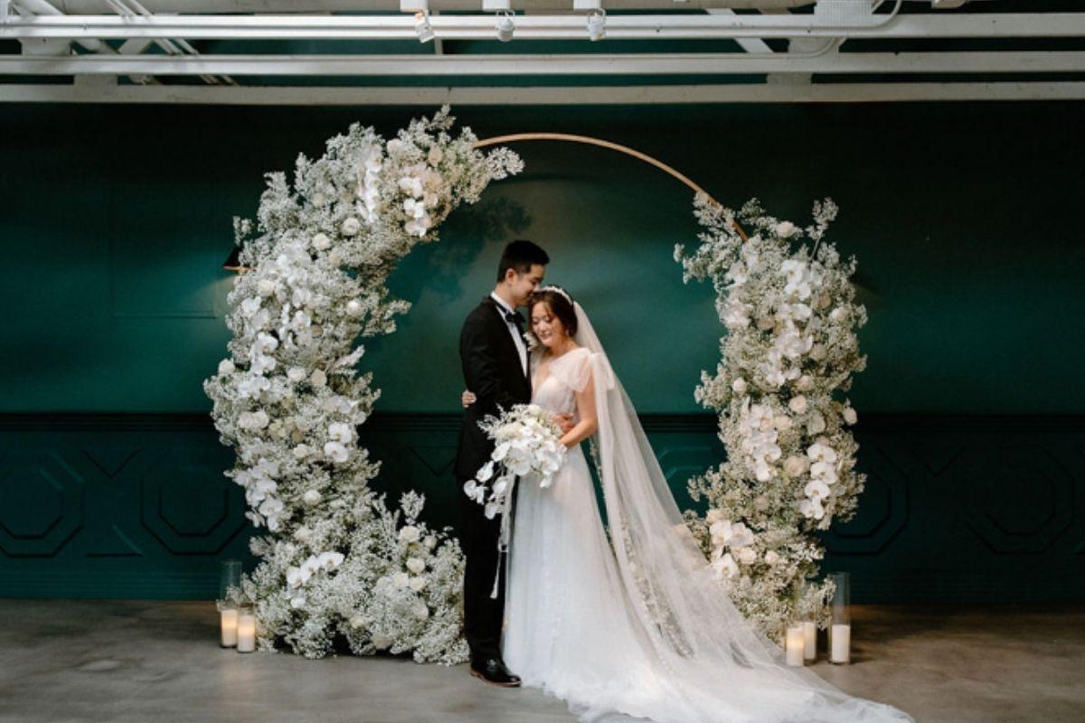 Minimalist Elegance phù hợp cho các cặp đôi yêu sự tinh tế, hiện đại. (ẢNH: Sưu tầm)