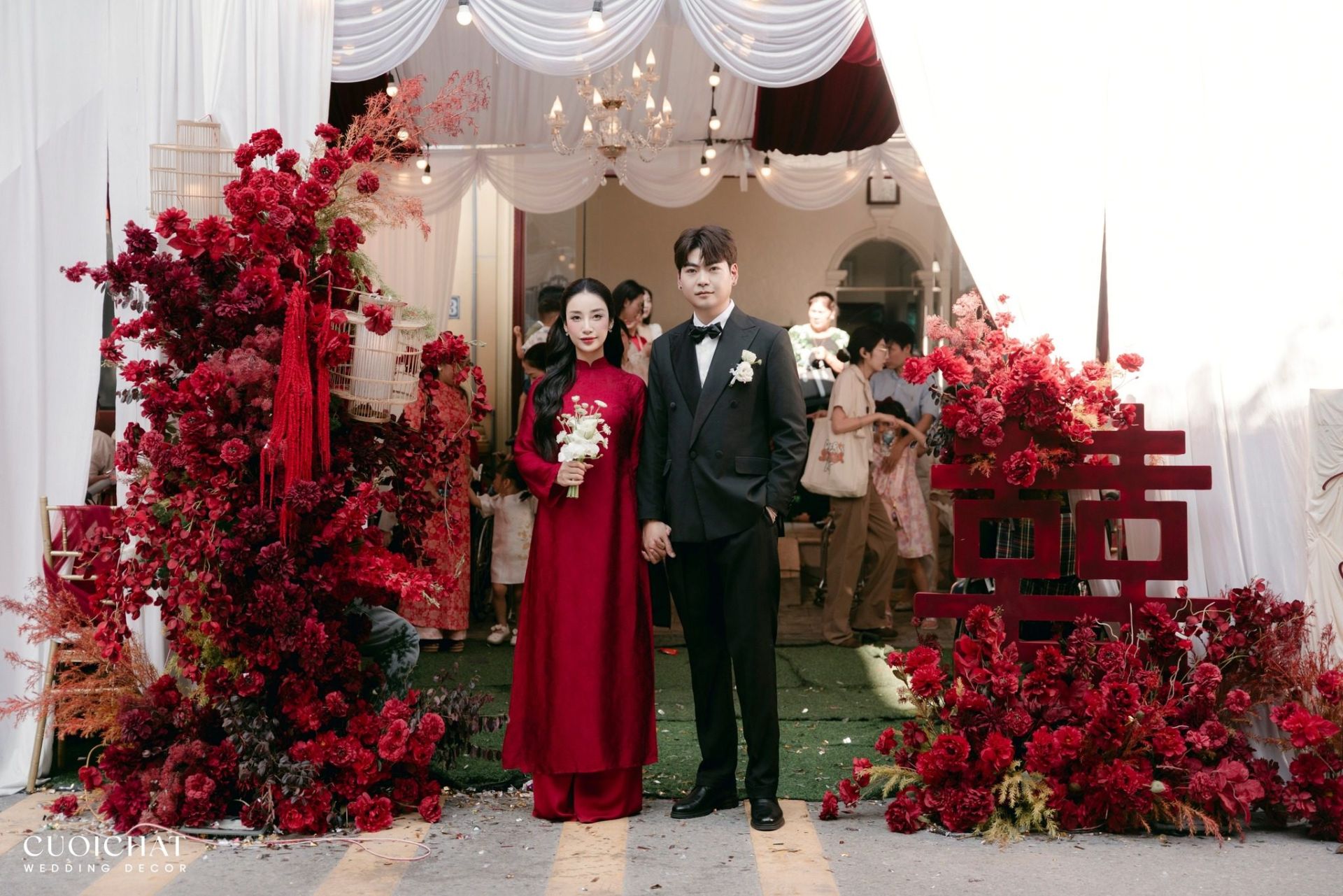 Lễ vấn danh thường được lồng ghép vào các nghi thức khác nhằm giữ sự gọn gàng, thuận tiện (Ảnh: TIFF.vn)