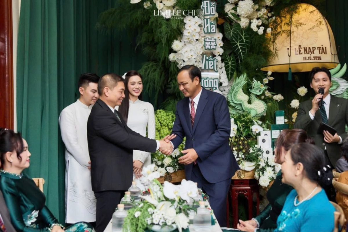 Gia đình nhà trai chuẩn bị các chi phí phát sinh để kiểm soát ngân sách cưới hiệu quả (Ảnh: Sưu tầm). 