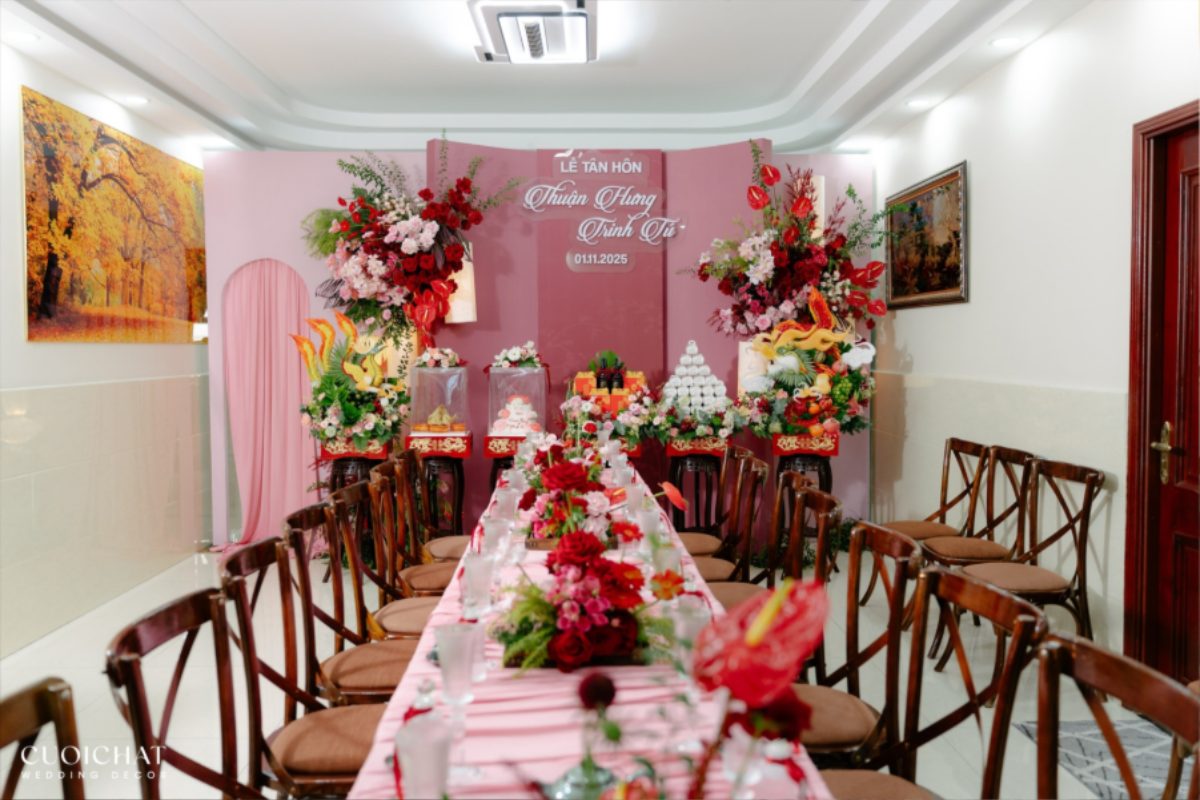 Thiết kế và trang trí lễ gia tiên tại tư gia trang trọng đúng nghi lễ do Cưới Chất thực hiện. (Ảnh: Cưới Chất)