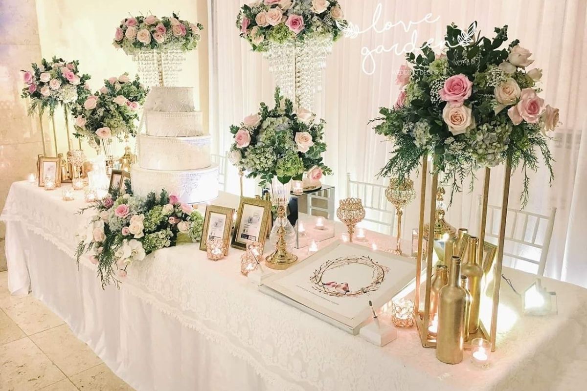 Bàn gallery hài hòa chỉn chu khi ăn khớp concept không gian và chi phí (Ảnh: Sưu tầm)