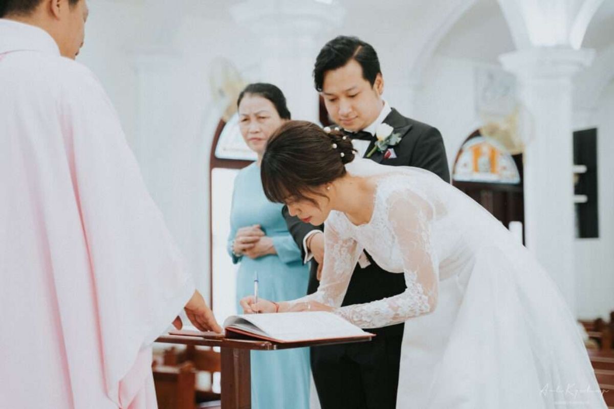 Một bài phát biểu hay sẽ giúp niềm vui ngày cưới thêm trọn vẹn và ý nghĩa trước mặt Chúa (Ảnh: Sưu tầm)