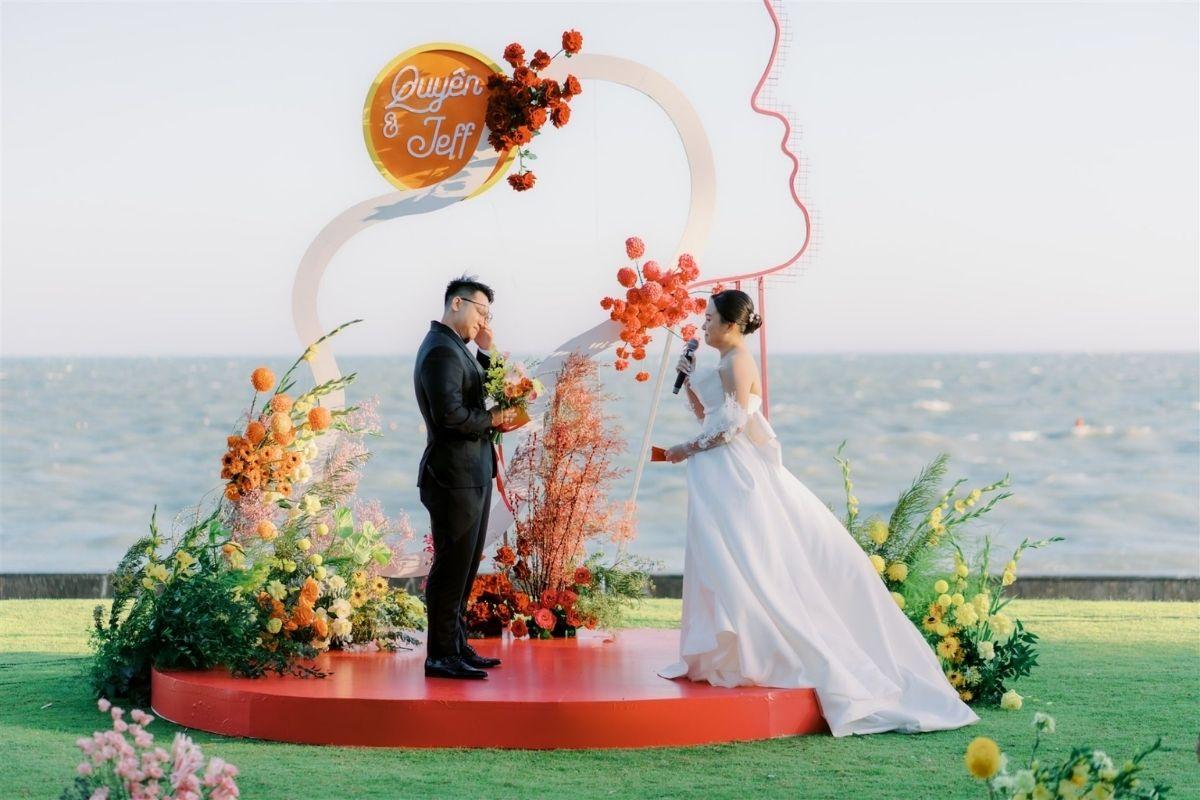 Lễ cưới ngoài trời của cặp đôi Quyên & Jeff được Team Lynh Thùy thực hiện (Ảnh: Lynh Thùy)
