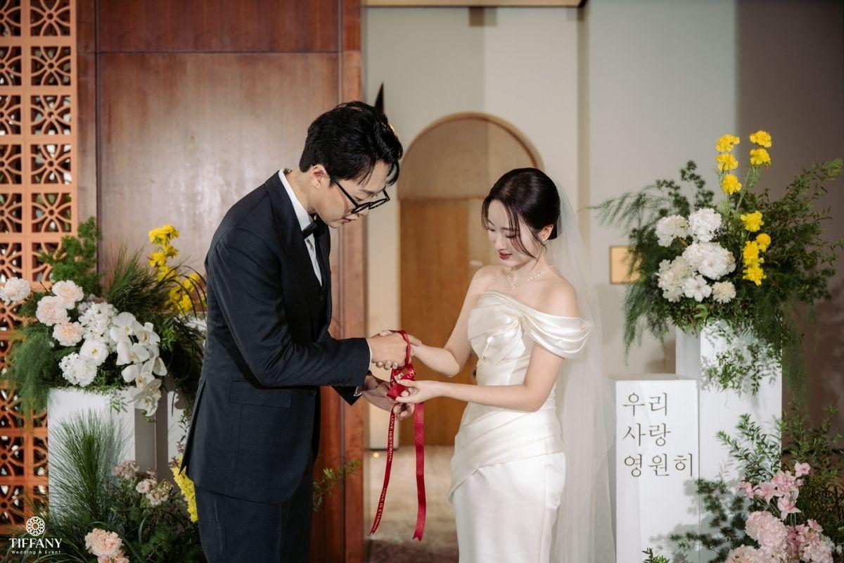 Kinh nghiệm lựa chọn dịch vụ trang trí tiệc cưới Sài Gòn (Ảnh: TIFF.vn)