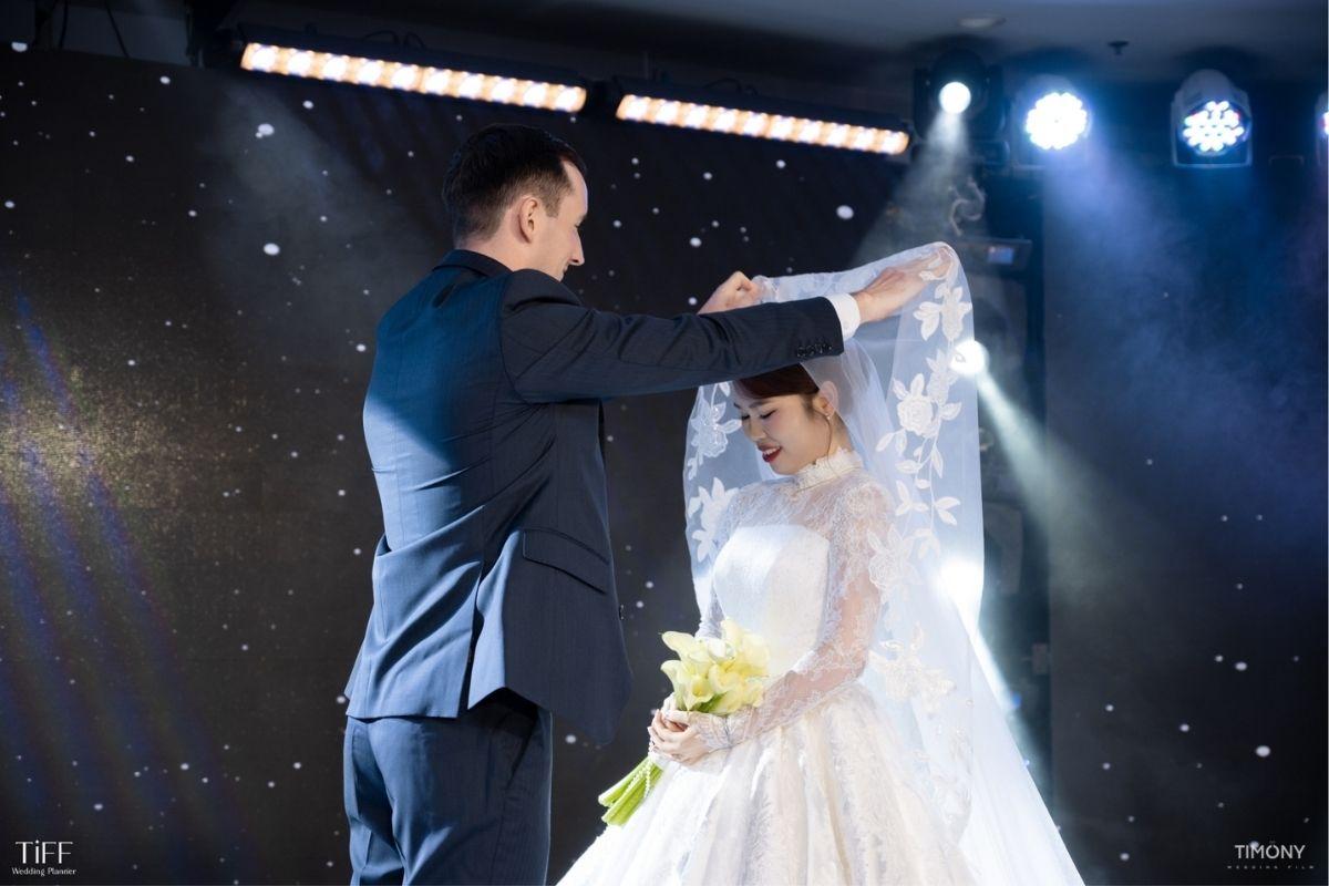 Kinh nghiệm chuẩn bị Veil cưới từ chuyên gia (Ảnh: TIFF.vn)