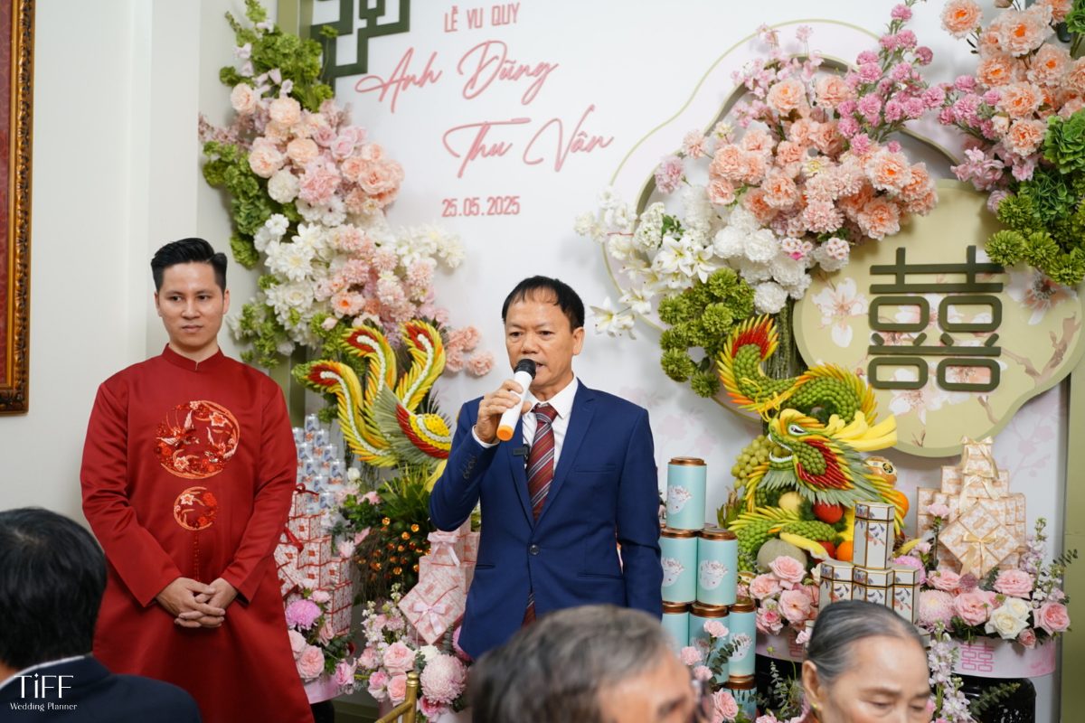 Trong lễ ăn hỏi, bài phát biểu không đơn thuần là lời mở đầu nghi thức mà còn thể hiện rõ thái độ, sự chuẩn bị và thiện chí của hai bên gia đình. (ẢNH: TIFF.vn)