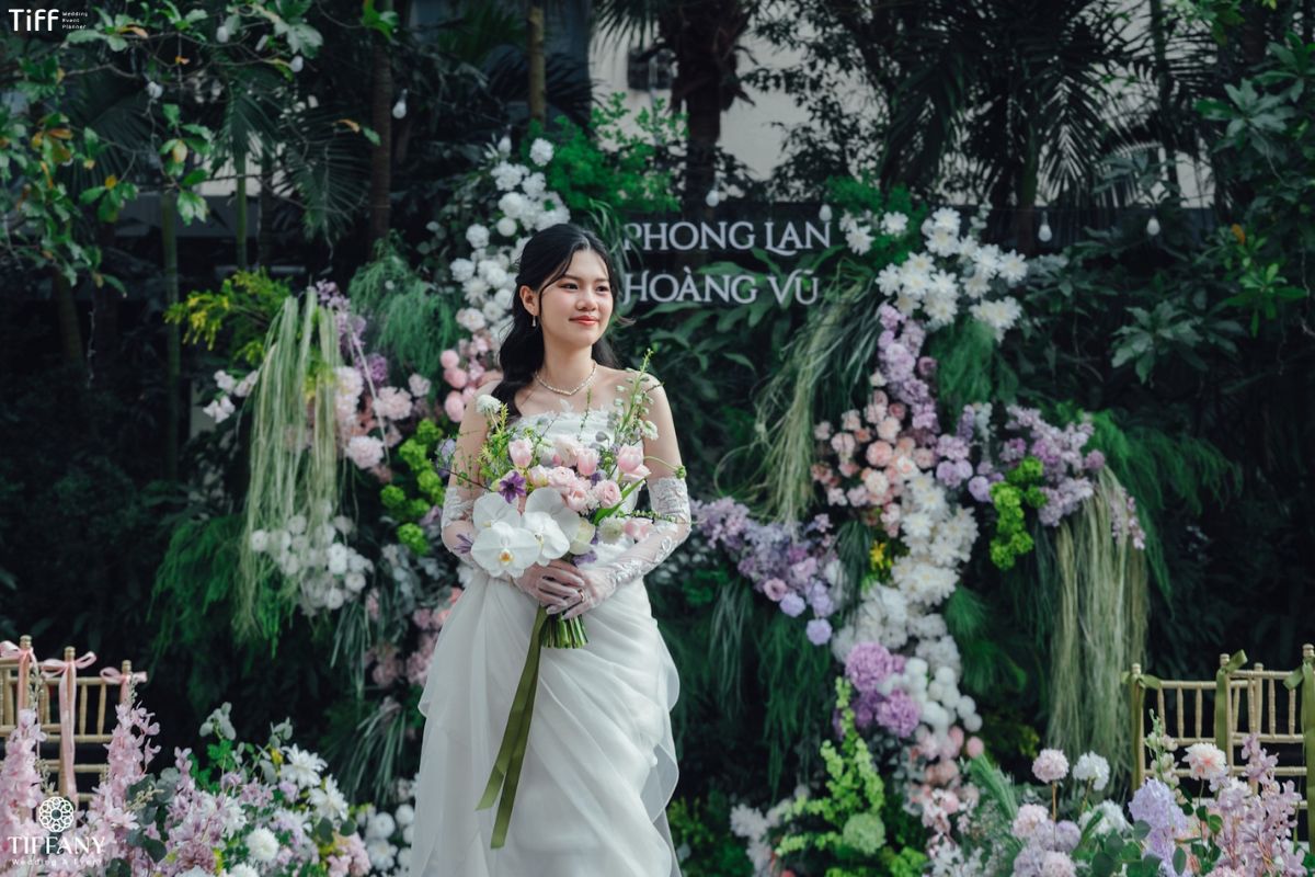 Gửi lời cảm ơn đồng nghiệp sau đám cưới, giữ trọn sự chuyên nghiệp (Ảnh: TIFF)