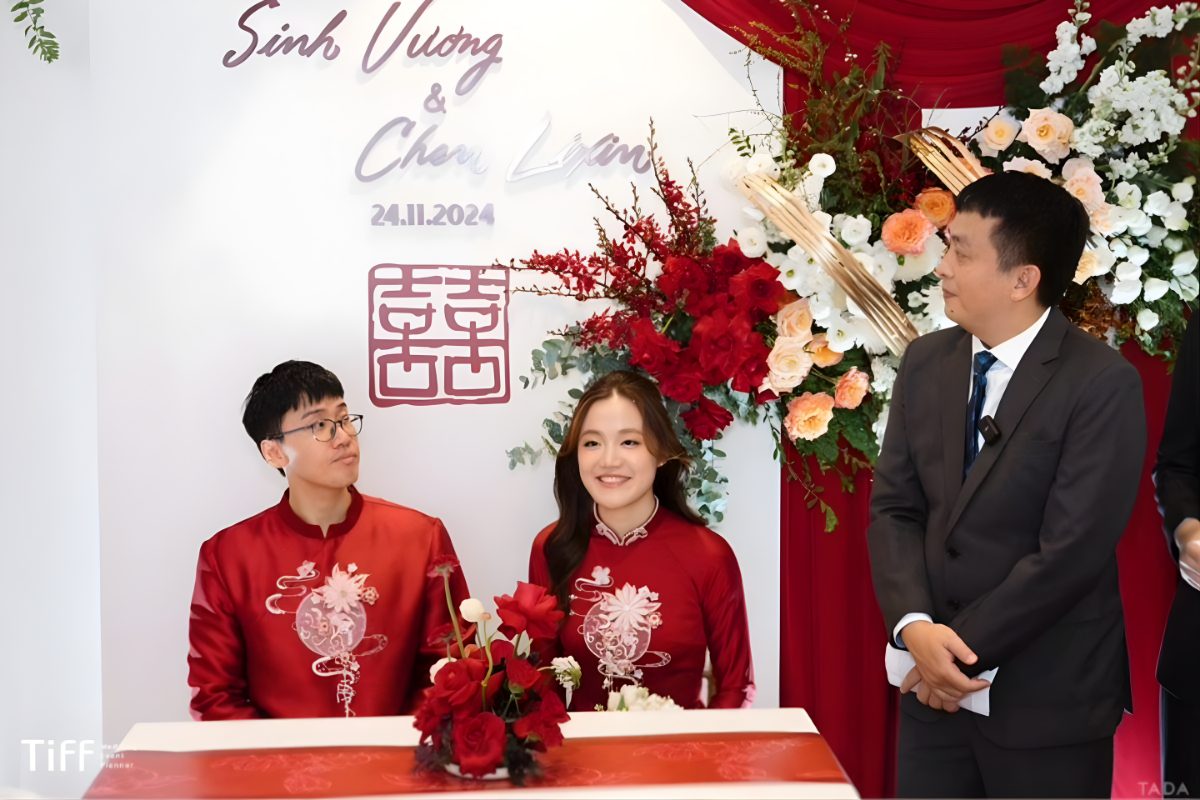 Bài phát biểu của nhà gái thường diễn ra sau khi đại diện nhà trai phát biểu và trao lễ. (Ảnh: TIFF.vn)