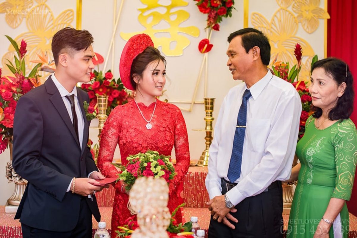 Những kinh nghiệm khi phát biểu tại lễ ăn hỏi ở nhà gái (Ảnh: sưu tầm)