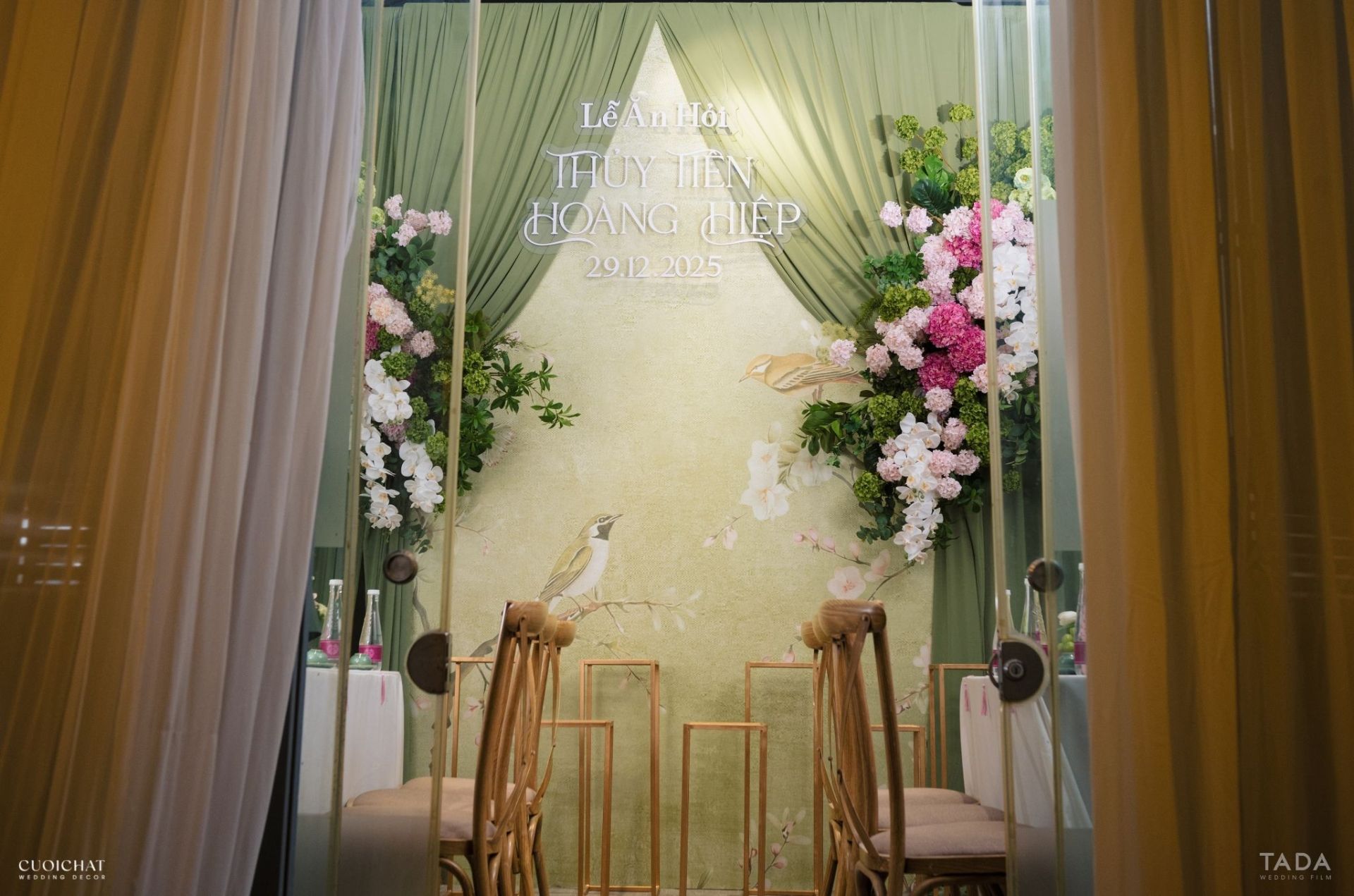 trang-tri-tu-gia-cuoi-tien-hiep-tai-ha-noi